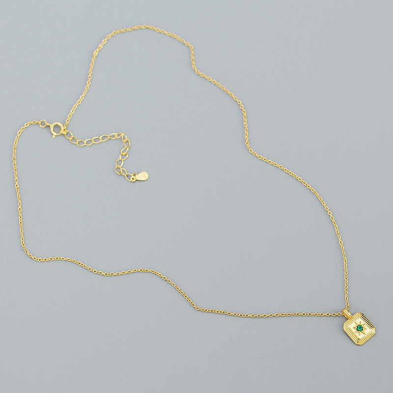 The Green Star Necklace