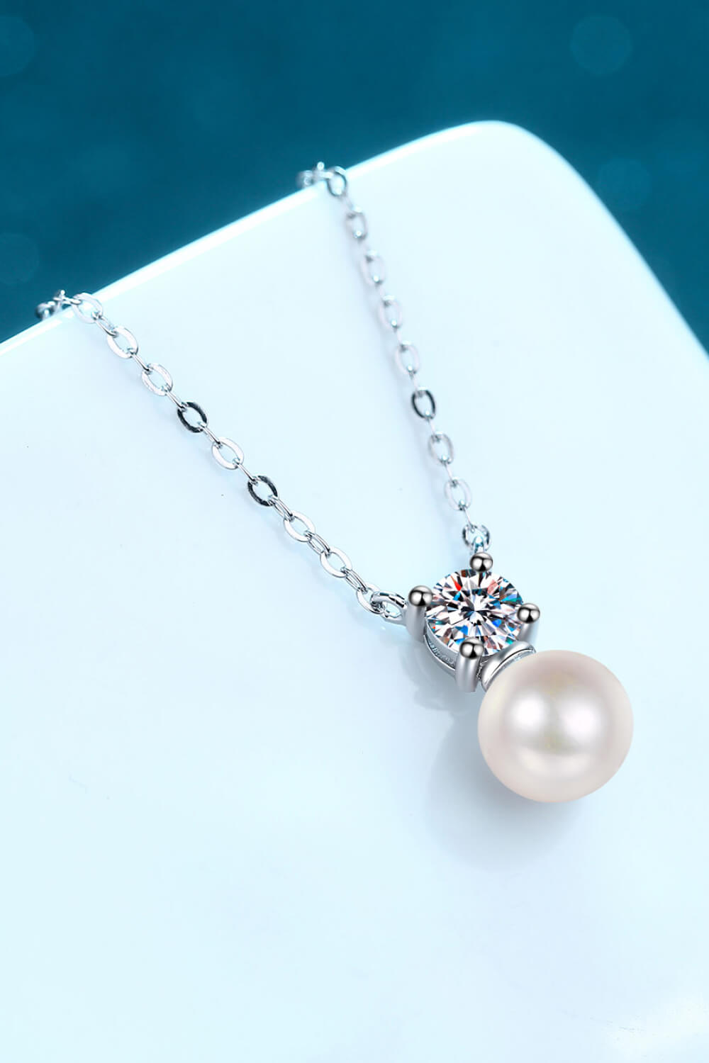 Freshwater Pearl Moissanite Necklace (925 Sterling Silver)