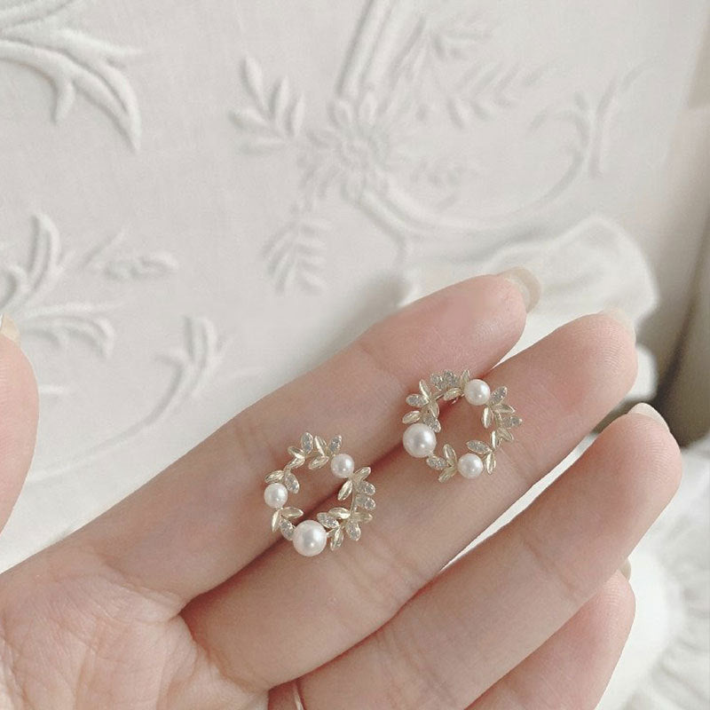 Olive Leaf & Pearl Stud Earrings (925 Sterling Silver)