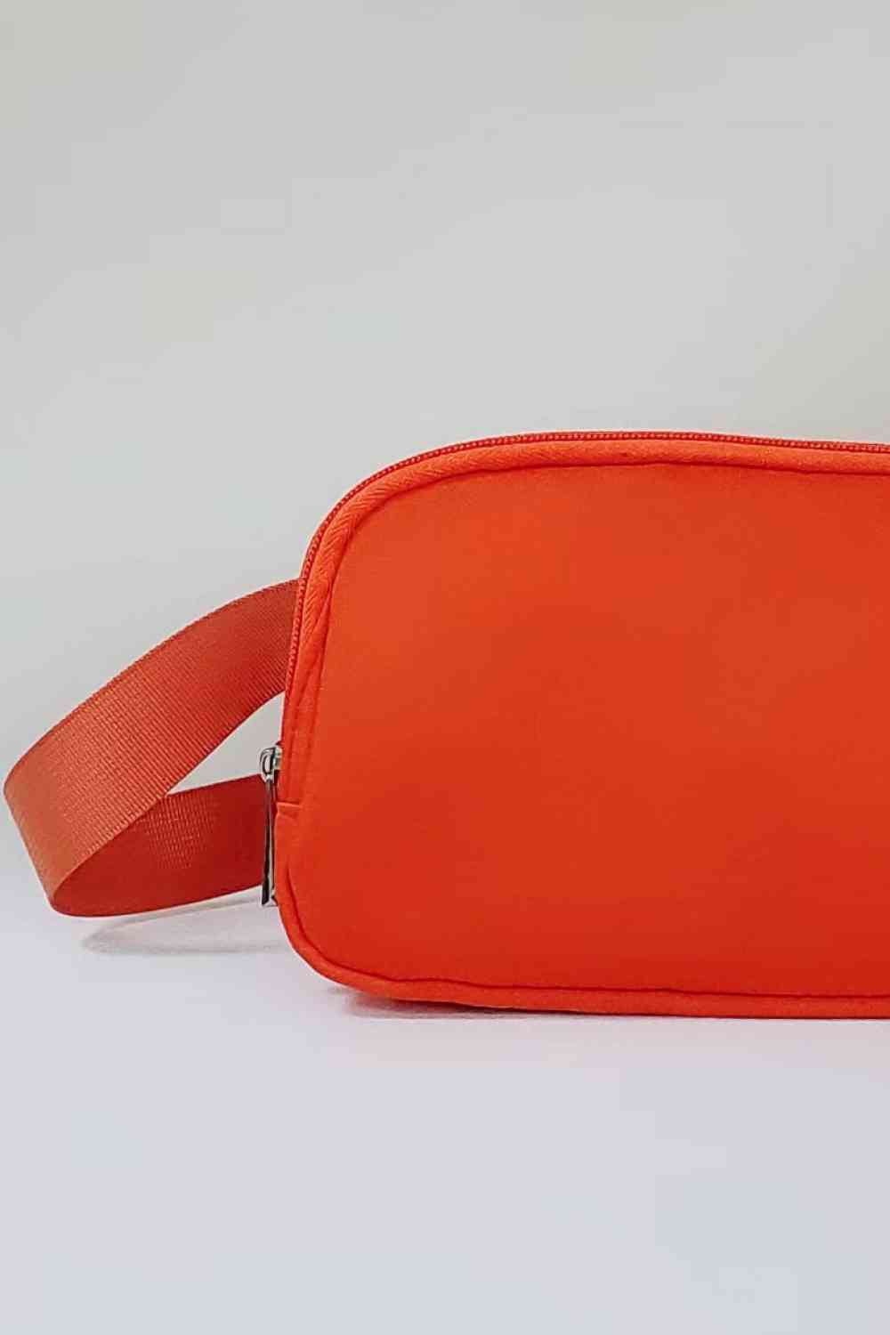 Buckle Zip Closure Fanny Pack